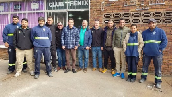 Jerarcas de la Comuna visitan el club Fénix y destacan mejoras en la institución