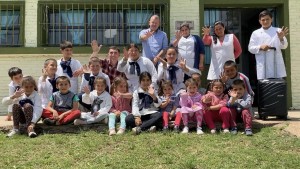 La Valija Viajera arribó a la escuela 52 de Cuchilla de Guaviyú