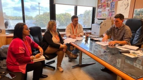 Intendente, Directora de Vivienda y diputado Lima promueven soluciones habitacionales en Salto